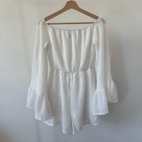HYFVE Pants - HYFVE Elegant White Long Sleeve Romper Women’s Size Medium